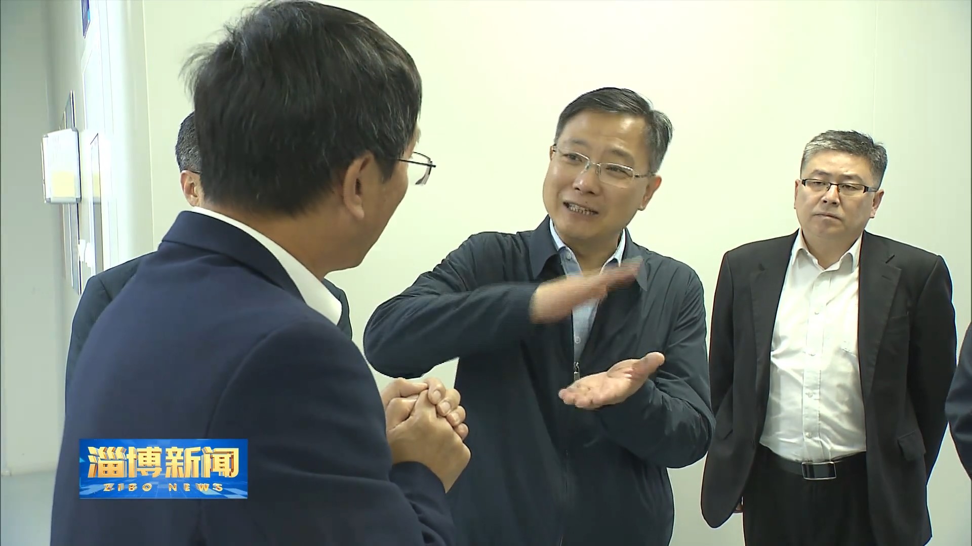 中共淄博市委书记马晓磊到新恒汇电子调研1.jpg 中共淄博市委书记马晓磊到新恒汇电子调研1.jpg